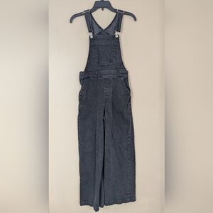 Levi's Ribcage Wide-Leg Cropped Overalls, Black (SIZE 24)